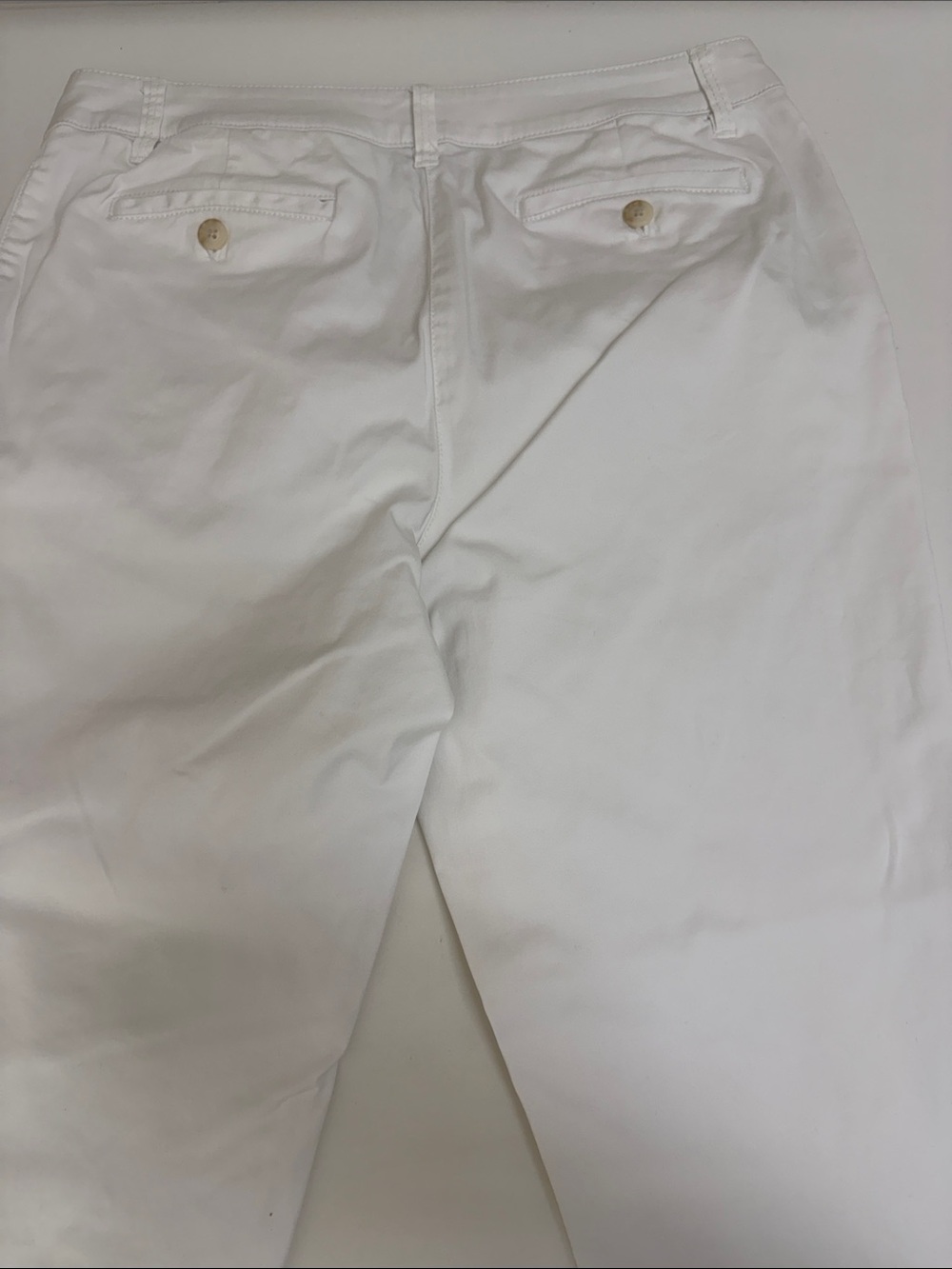 Tommy Bahama Classic White Chino Crop Pants - Like New! - Picture 6 of 8